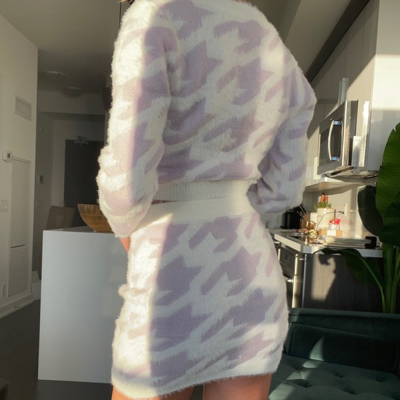 2 Piece Eyelash Knit Set - Picture 4 of 6